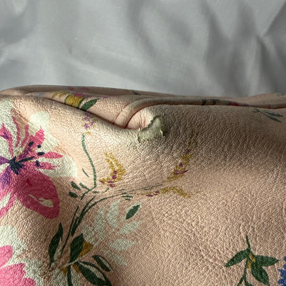 Candies Pink Floral Tote Bag GUC - Picture 5 of 8